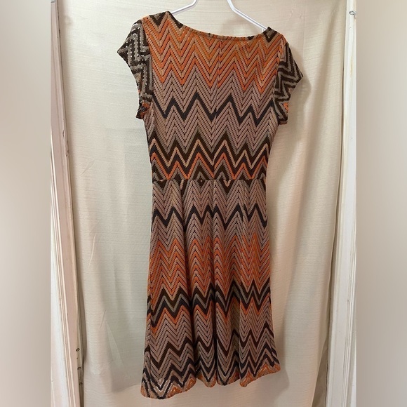 🔴Sharagano size 6 chevron knit summer midi summer spring dress - Picture 8 of 10